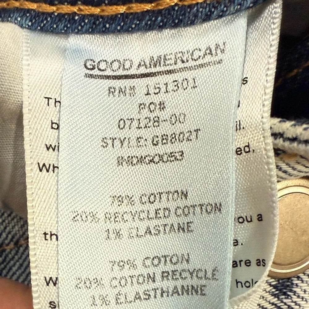 GOOD AMERICAN Bombshell Shorts Frayed Hem Distressed Size 12/31 Blue Light Wash - Picture 8 of 8